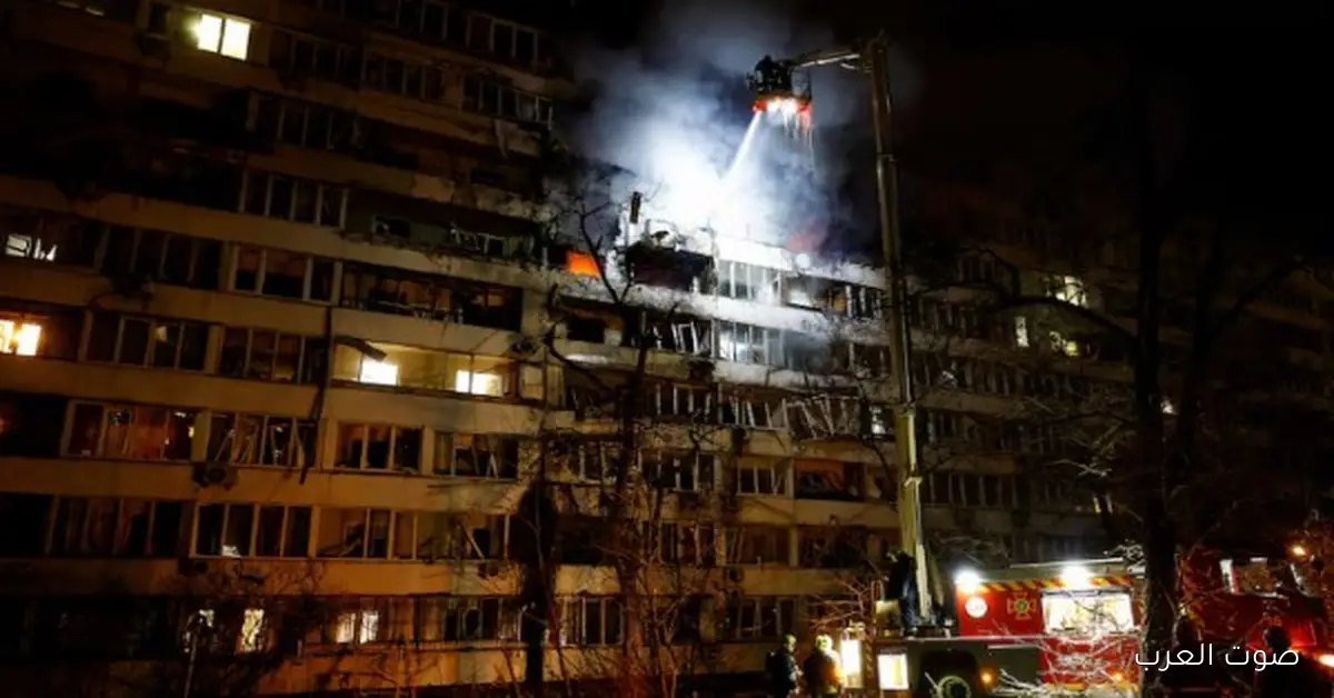 عمدة كييف: 6 أشخاص ماتوا و9 اتصابوا في هجمات بطائرات وصواريخ روسية