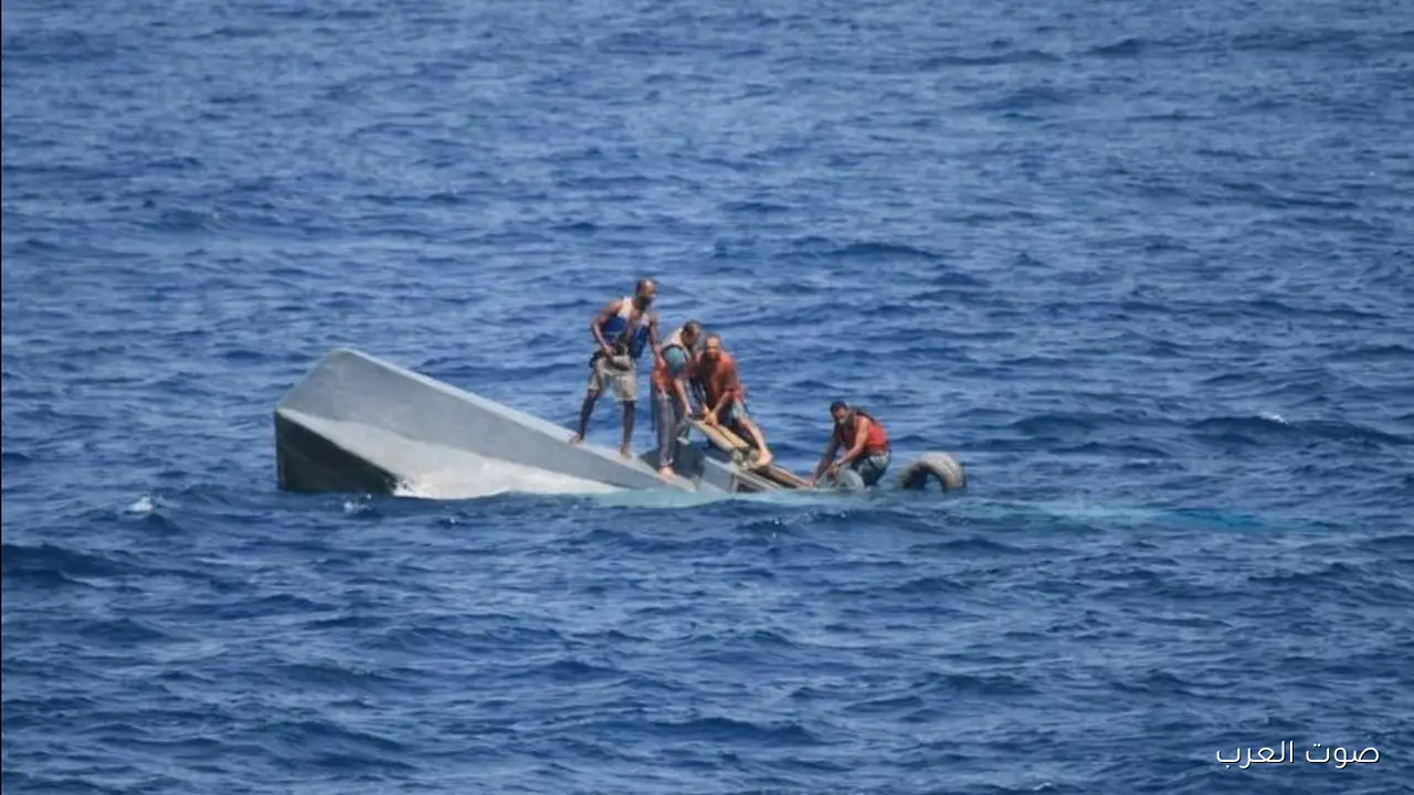 غرق قارب مهاجرين يحمل مئات الركاب وفقدان قارب تاني قبالة سواحل ماليزيا