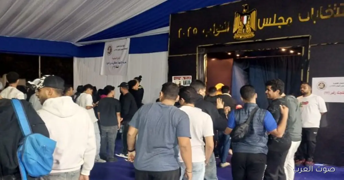 قبل ساعة من غلق اللجان.. الناس بتتوافد بشكل كبير على اللجان الانتخابية في مصر الجديدة