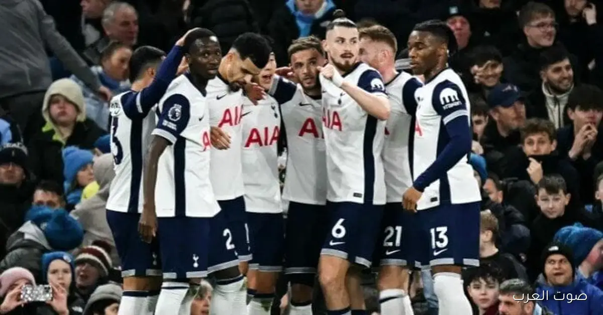 كولو مواني يقود هجوم توتنهام ضد مانشستر يونايتد في الدوري الإنجليزي