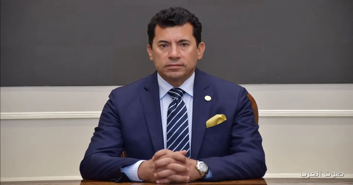 «كيشو» بين حب الوطن وإغراء أمريكا.. أشرف صبحي يكشف موقف الدولة من اللاعبين