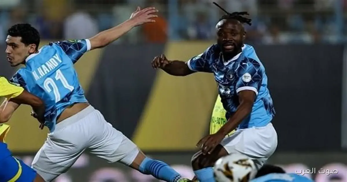 لاعب بيراميدز يتمسك بحقه ويهاجم المسؤولين في النادي