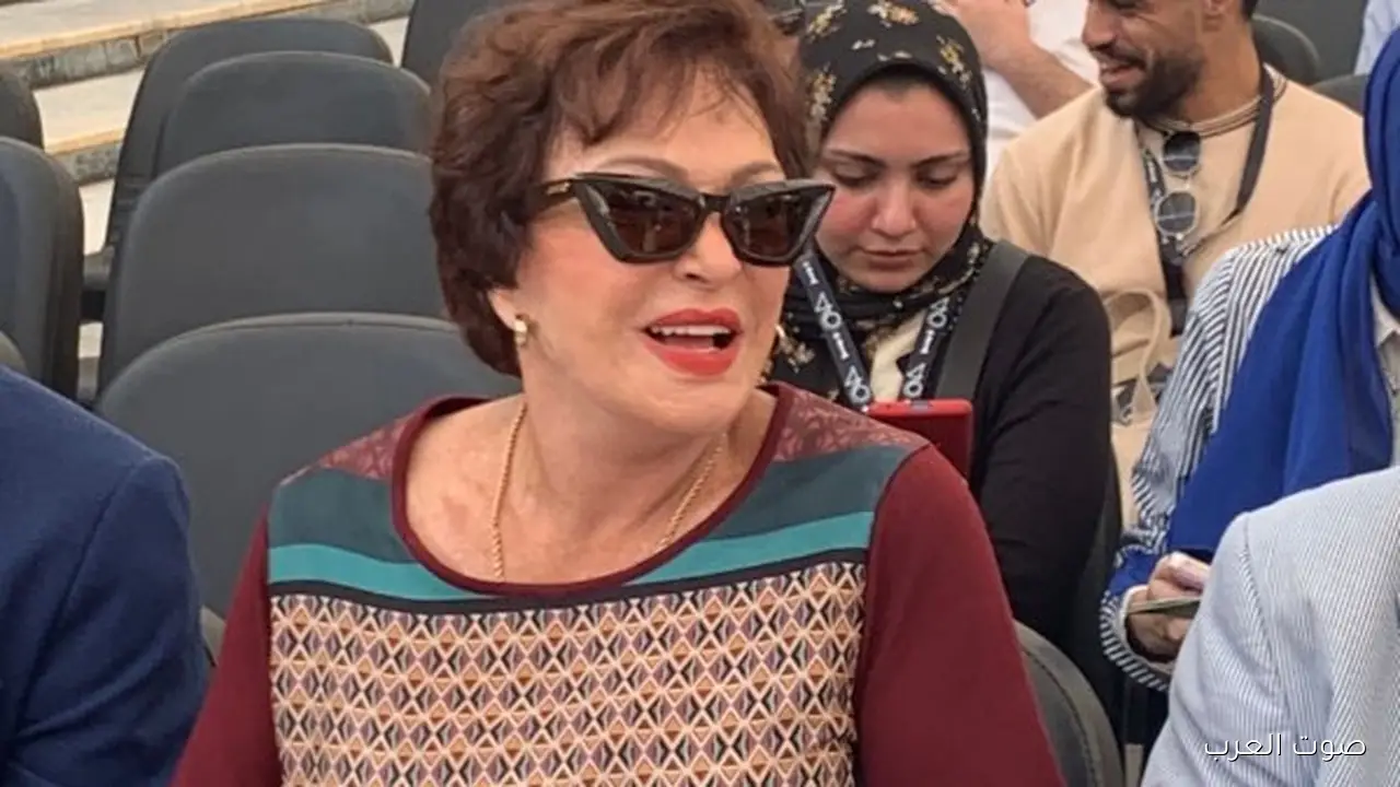 لبلبة تحكي عن ذكرياتها مع المخرج محمد عبد العزيز في ندوة بمهرجان القاهرة السينمائي