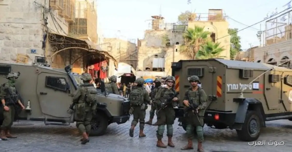 لحظات خوف في جنين: الاحتلال محاصر شابين فلسطينيين ويضرب الحي بالرصاص