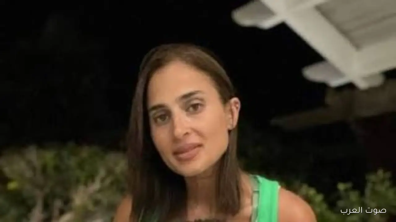 مشاهير وقفوا مع آن الرفاعي ضد كريم محمود عبد العزيز وبيقولوا: ربنا هيعوضك بالأحسن