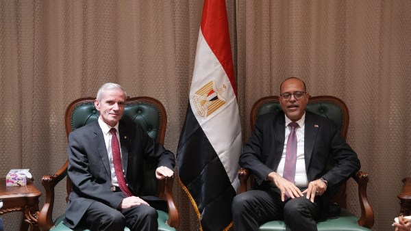 مصر بتدور على طرق لتسهيل نقل العمالة مع ألبانيا