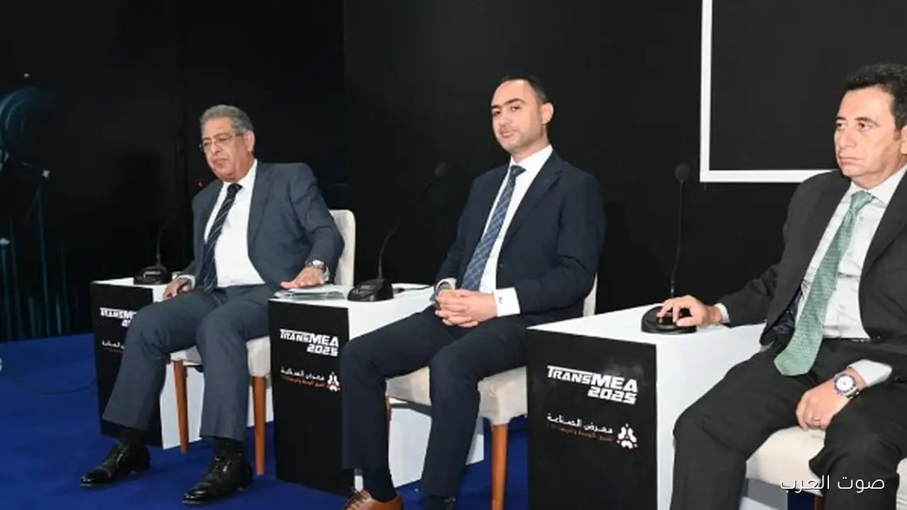 ندوات وورش عمل لمناقشة خطة تطوير صناعة السيارات والمعدات الثقيلة