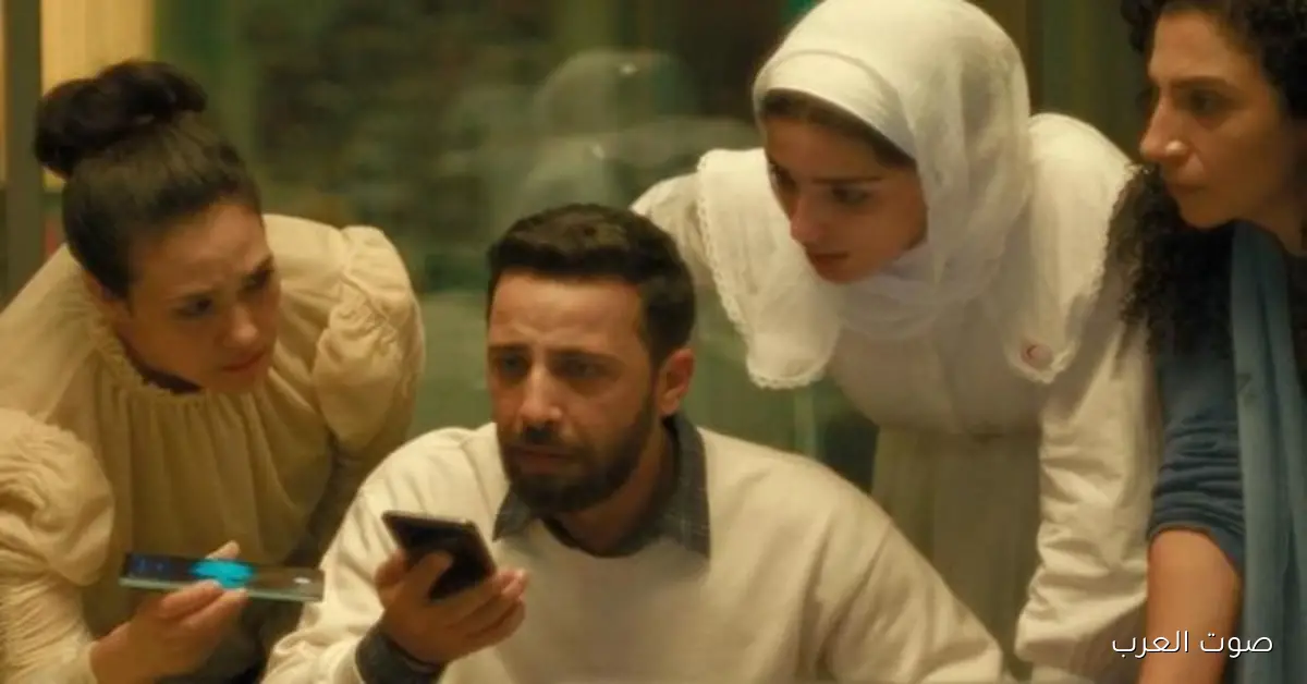 هند رجب تفتتح حفل ختام مهرجان القاهرة السينمائي بصوتها الجميل