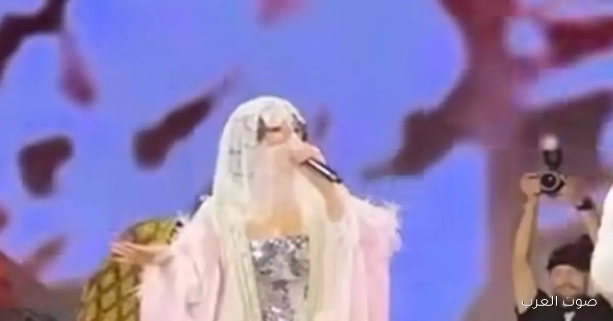 هيفاء وهبي بتلبس الحجاب في الرياض.. إيه الحكاية؟