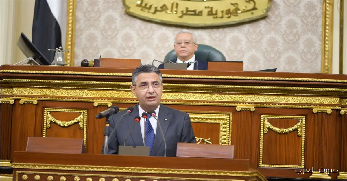 وزير التموين يتناقش مع رئيس سلامة الغذاء عن كيفية متابعة الرقابة على الأسواق