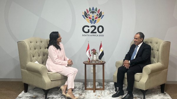 وزير الخارجية: مصر عايزة تقوي العلاقات الاقتصادية والتجارية مع كندا