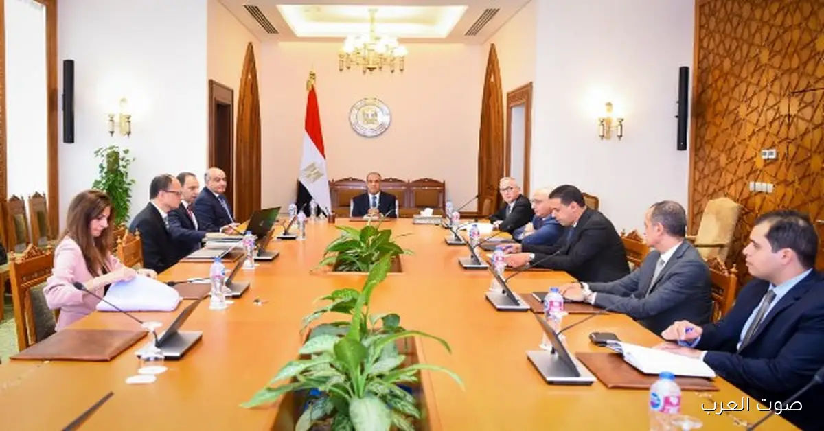 وزير الخارجية يتابع مشروع تحديث ورقمنة الوثائق والمستندات التاريخية