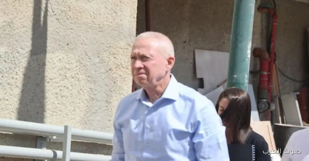 وزير الدفاع الإسرائيلي السابق مضطر يسيب بيته بقاله سنة بسبب تهديد أمني كبير