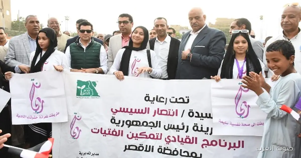 وزير الرياضة يفتتح ملعب خماسي في الأقصر: الصعيد له الأولوية عندنا