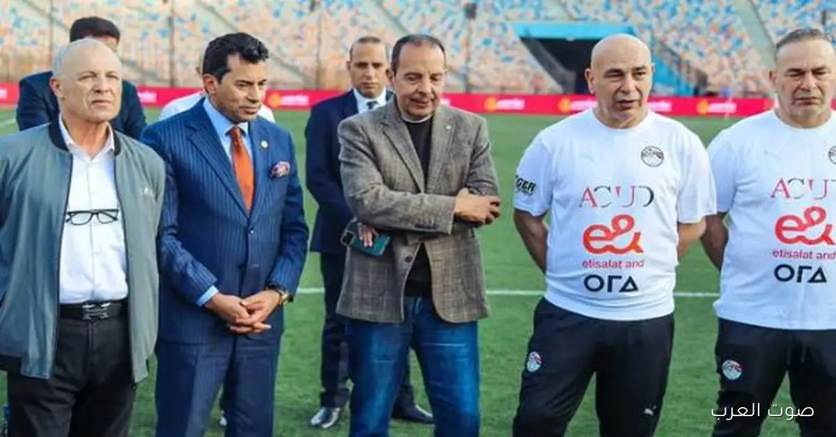 وزير الشباب والرياضة أشرف صبحي: مفيش مشاكل مع العميد وهدفي مش إبعاد الخطيب عن الأهلي وكمان عندنا أرض بديلة للزمالك