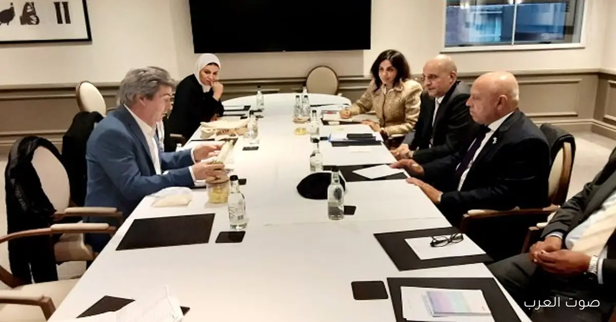 وزير الصناعة يتفاوض مع شركات بريطانية لفتح مصانع جديدة واستثمار في مصر