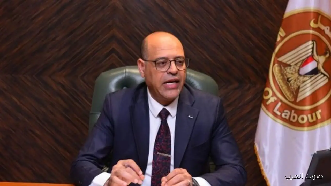 وزير العمل يطلب تقرير عن حادث انهيار سقف خرساني في المحلة الكبرى عشان يتخذوا الإجراءات المطلوبة