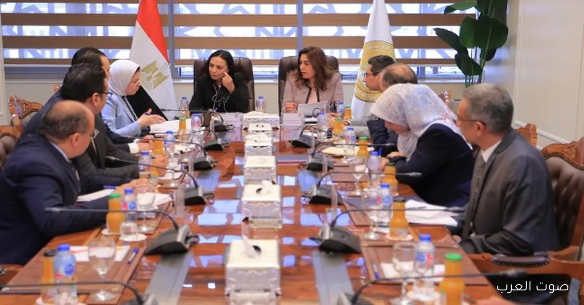 وزيرتا التنمية المحلية والتضامن يتكلموا عن دعم الهلال الأحمر المصري