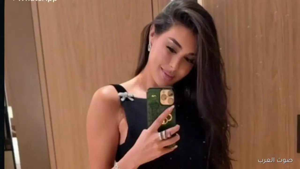 ياسمين صبري تبارك لمي عز الدين بعد خطوبتها