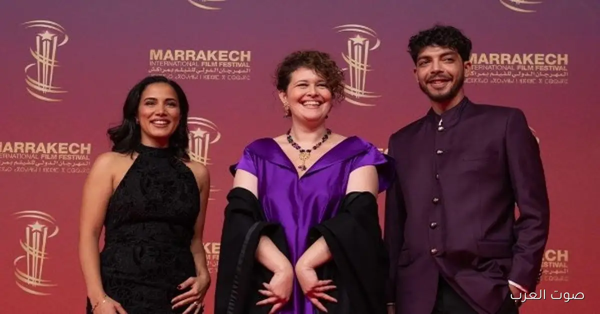 كل اللي محتاج تعرفه عن العرض الأول لفيلم “تحت أشجار النخيل” في مراكش