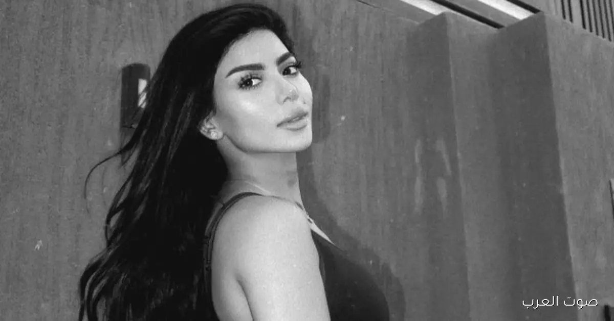 كارولين عزمي بتشارك جمالها معانا على إنستجرام