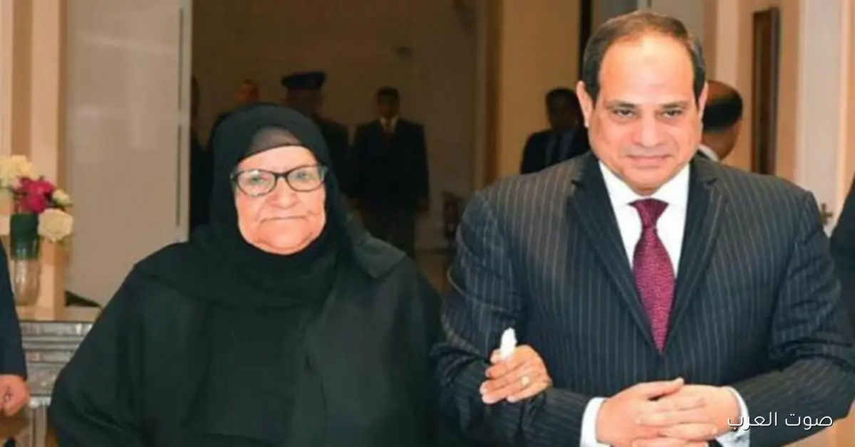 تبرعت بذهبها بـ200 ألف جنيه لمصر والرئيس السيسي كرمها.. تعرفوا على الحاجة سبيلة