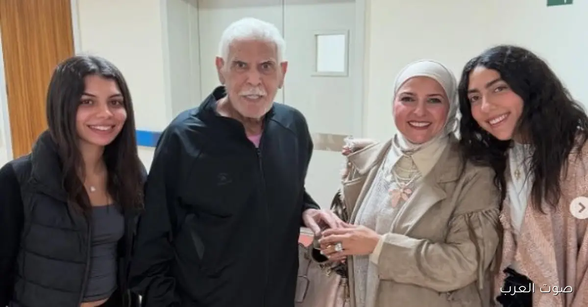 دعاء فاروق تزور حسن شحاتة في المستشفى: حفيدته وروكي بنتي أصحاب