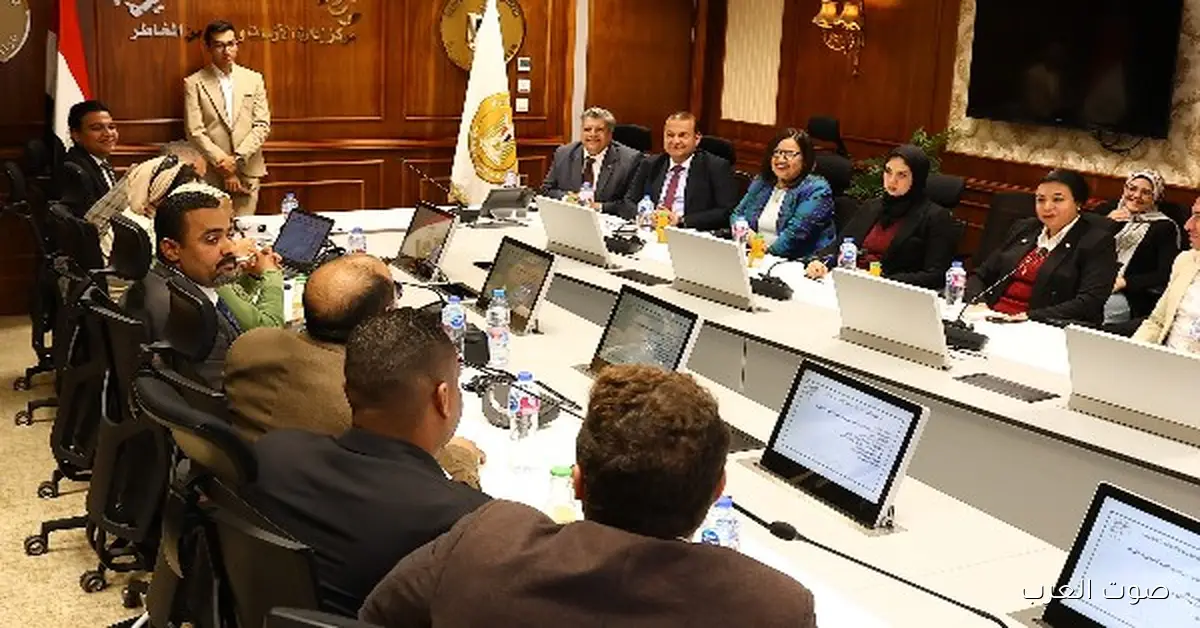 التنمية المحلية تناقش مع اتحاد الشباب فكرة زراعة 100 مليون شجرة