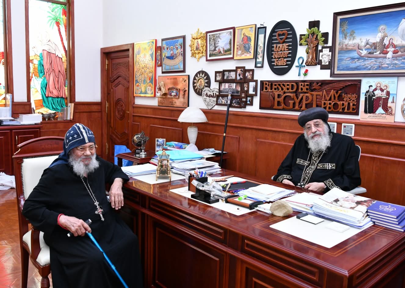 البابا تواضروس مستمر في لقاءاته مع الناس في المقر البابوي بالقاهرة 7 1764965618 97 البابا تواضروس مستمر في لقاءاته مع الناس في المقر البابوي