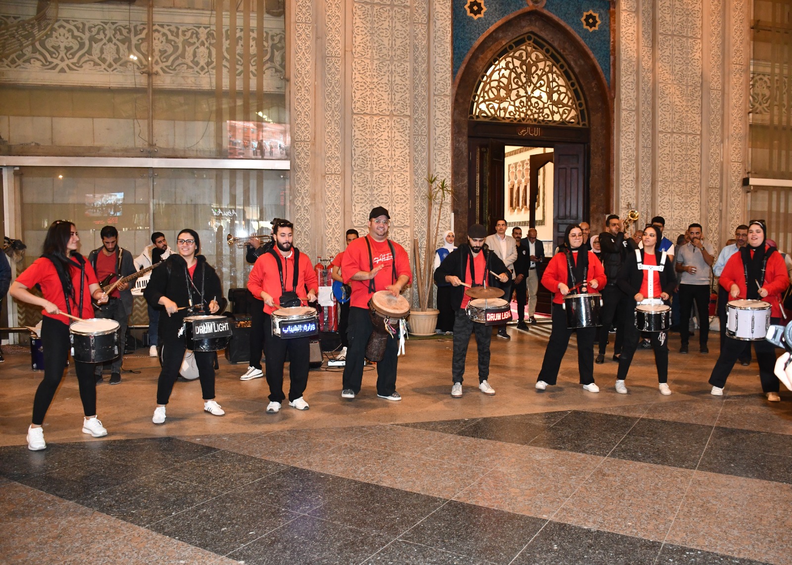 أول رحلة لقطار الشباب بمشاركة 500 شاب وفتاة لزيارة معالم مصر التاريخية 11 1764993746 452 أول رحلة لقطار الشباب بمشاركة 500 شاب وفتاة لزيارة معالم