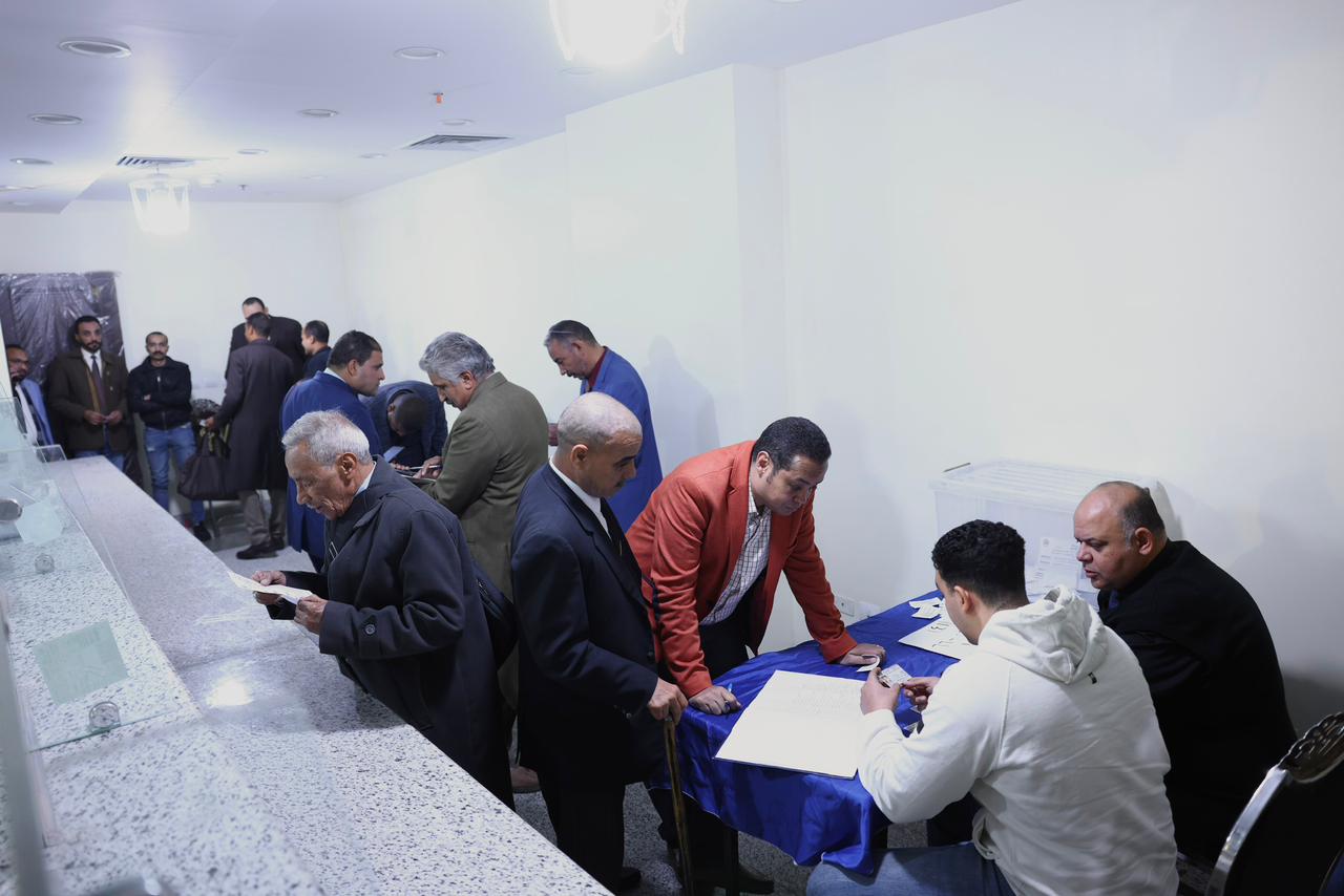 بدأت أعمال التسجيل في الجمعية العمومية لنقابة المحامين 12 1765010450 301 بدأت أعمال التسجيل في الجمعية العمومية لنقابة المحامين