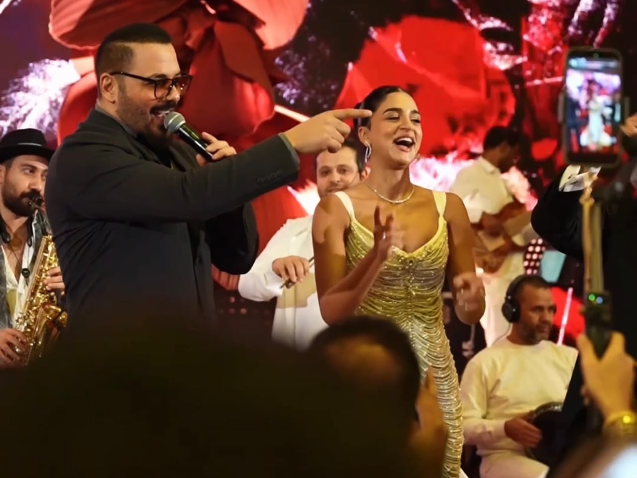 رامي عياش يحيي فرح كبير وسط نجوم الفن المصري 3 1765049449 288 رامي عياش يحيي فرح كبير وسط نجوم الفن المصري