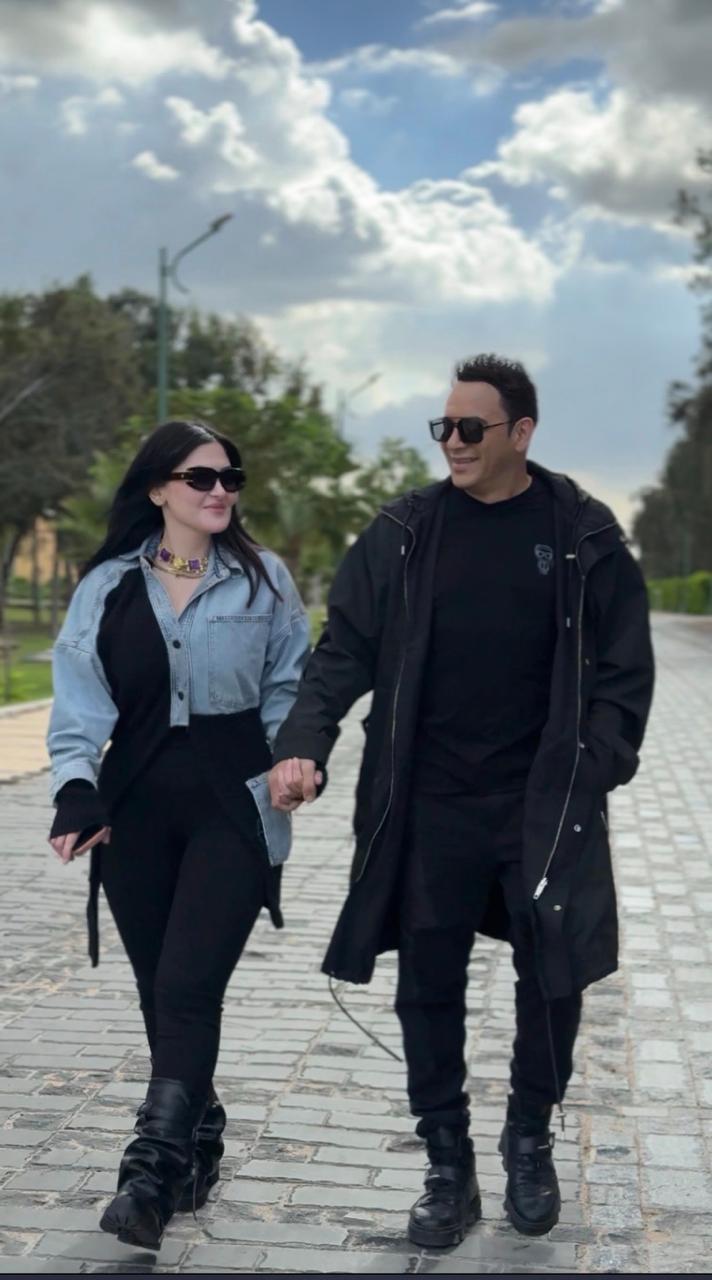 مصطفى قمر وزوجته في أول كليب لهم قبل طرحه.. شوفوا اللقطة 4 1765051547 468 مصطفى قمر وزوجته في أول كليب لهم قبل طرحه شوفوا