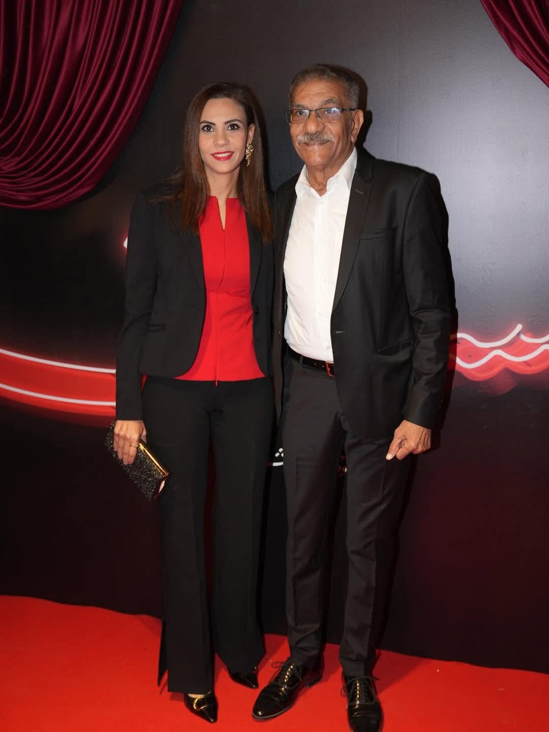 نجوم الفن يتألقوا على السجادة الحمراء في عرض فيلم «الست».. تابعوا معنا 4 1765062141 707 نجوم الفن يتألقوا على السجادة الحمراء في عرض فيلم الست