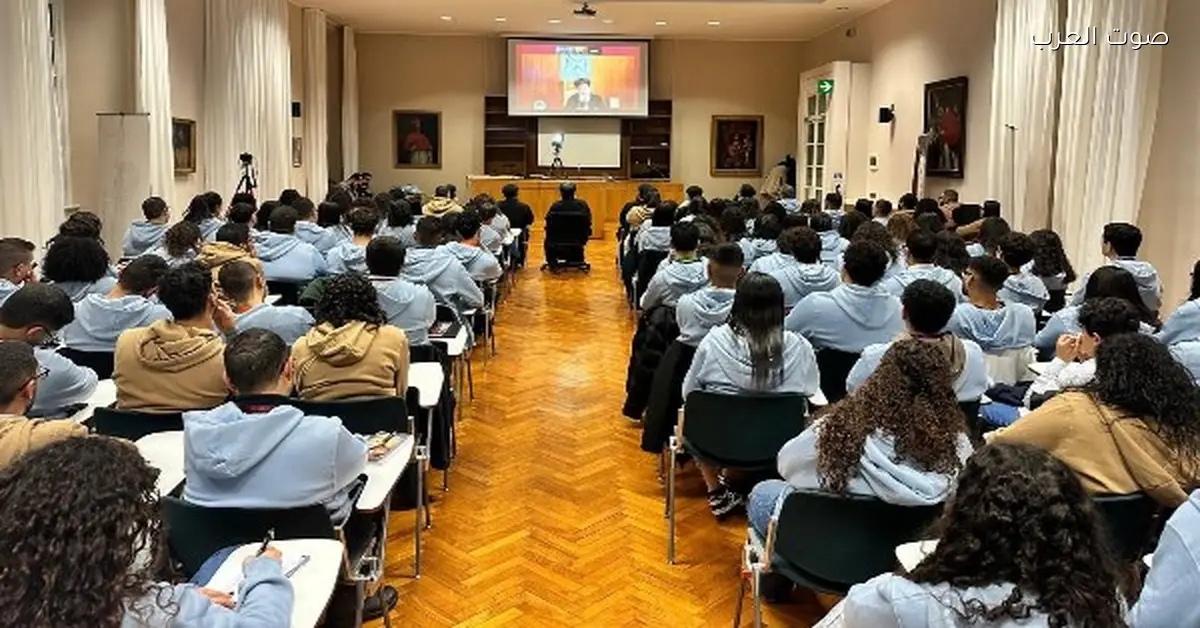 البابا تواضروس يقابل شباب إيبارشية ميلانو على “Zoom” مع صور