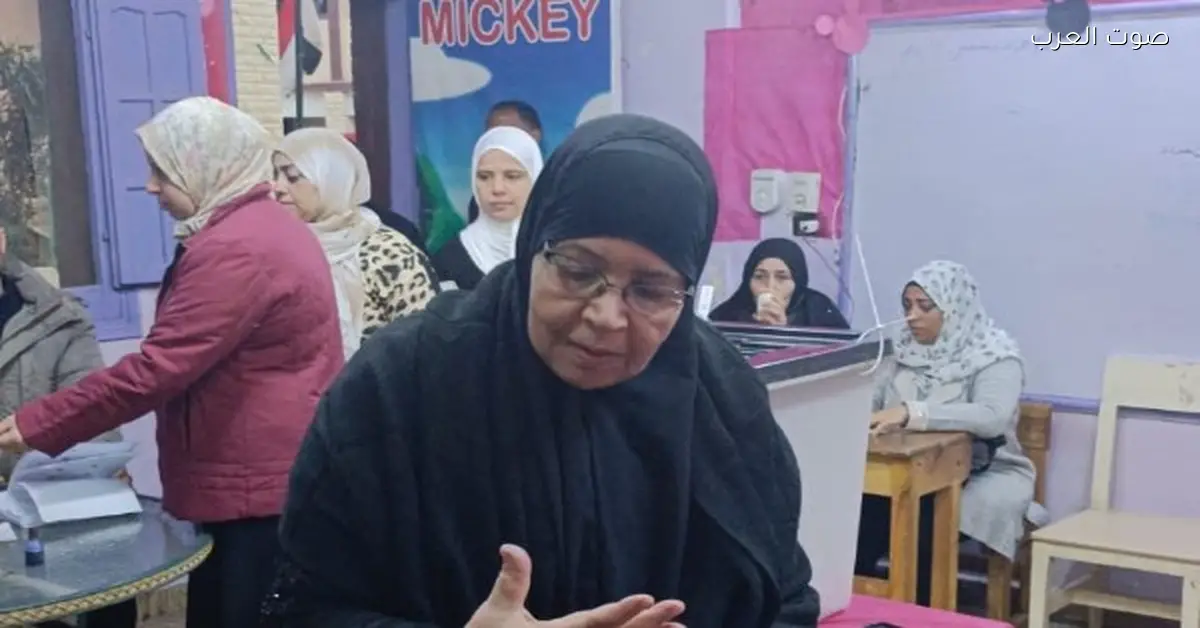 السيدات في الجيزة يتوافدوا بشكل كبير على لجان مدرسة الجيزة القومية