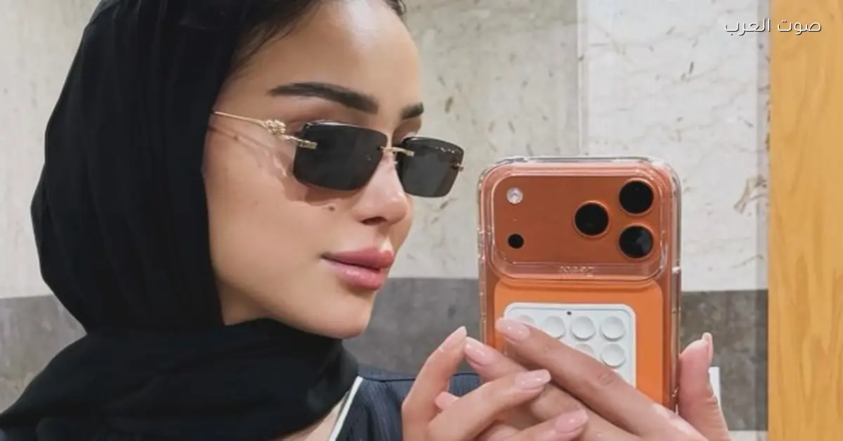 بسمة بوسيل تأسر الأنظار في أحدث إطلالة بالحجاب