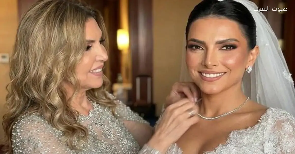 نادية مصطفى تنشر صور من فرح بنتها