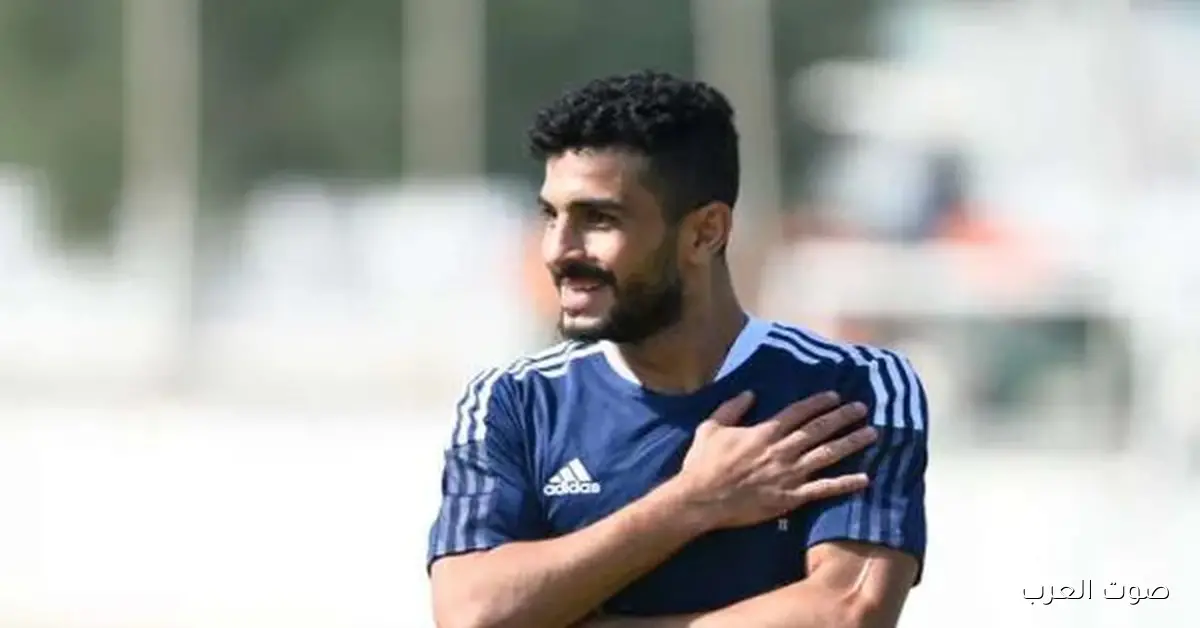 أيمن أشرف: محمد شريف لازم يراجع نفسه