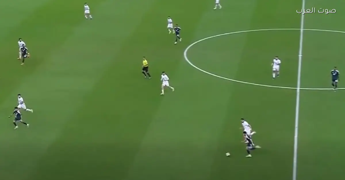 الشوط الأول بين السعودية وفلسطين ينتهي بالتعادل من غير أهداف في ربع نهائي كأس العرب