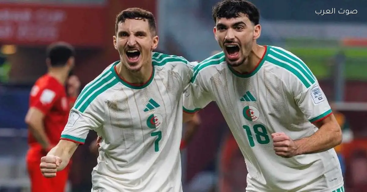 تشكيلة الجزائر والعراق في قمة المجموعة الرابعة بكأس العرب 2025