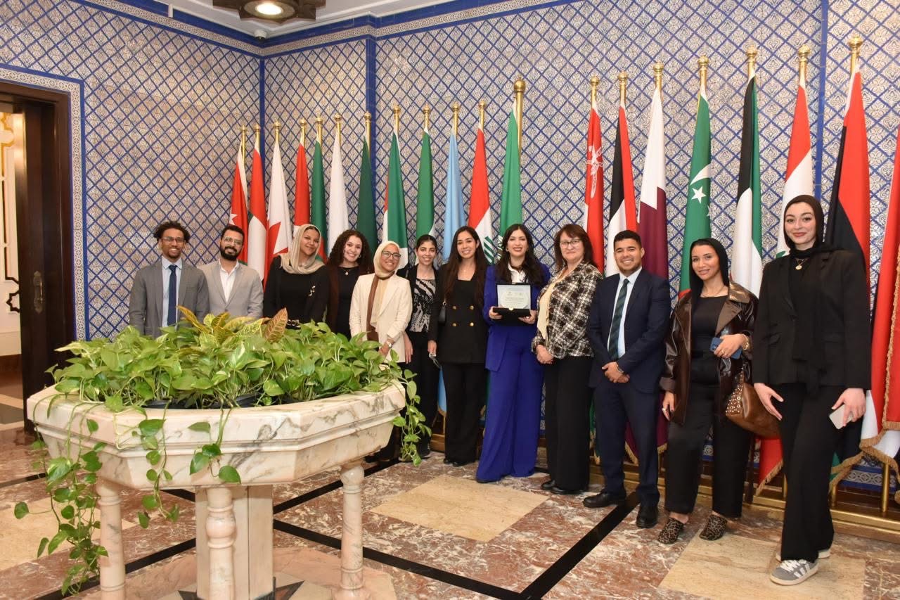 جامعة الدول العربية تكرم نوال الدجوى بجائزة "خير" للتنمية المستدامة 2 جامعة الدول العربية تكرم نوال الدجوى بجائزة خير للتنمية المستدامة