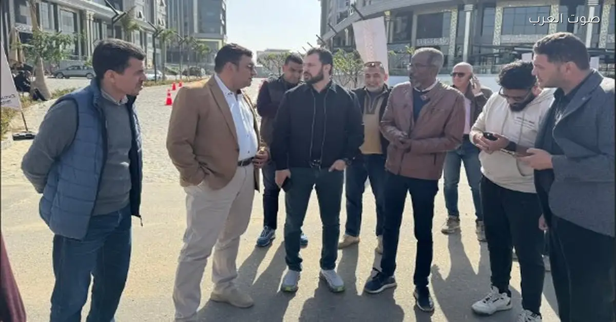 رئيس القاهرة الجديدة والمجتمعات العمرانية يقوم بجولة لمتابعة تطوير المحاور الرئيسية