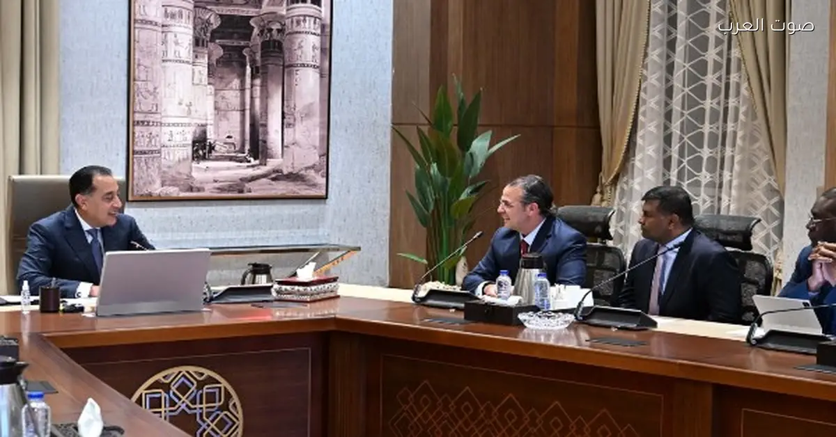 رئيس الوزراء يقابل رئيس قسم الأصول الأساسية في شركة شيفرون
