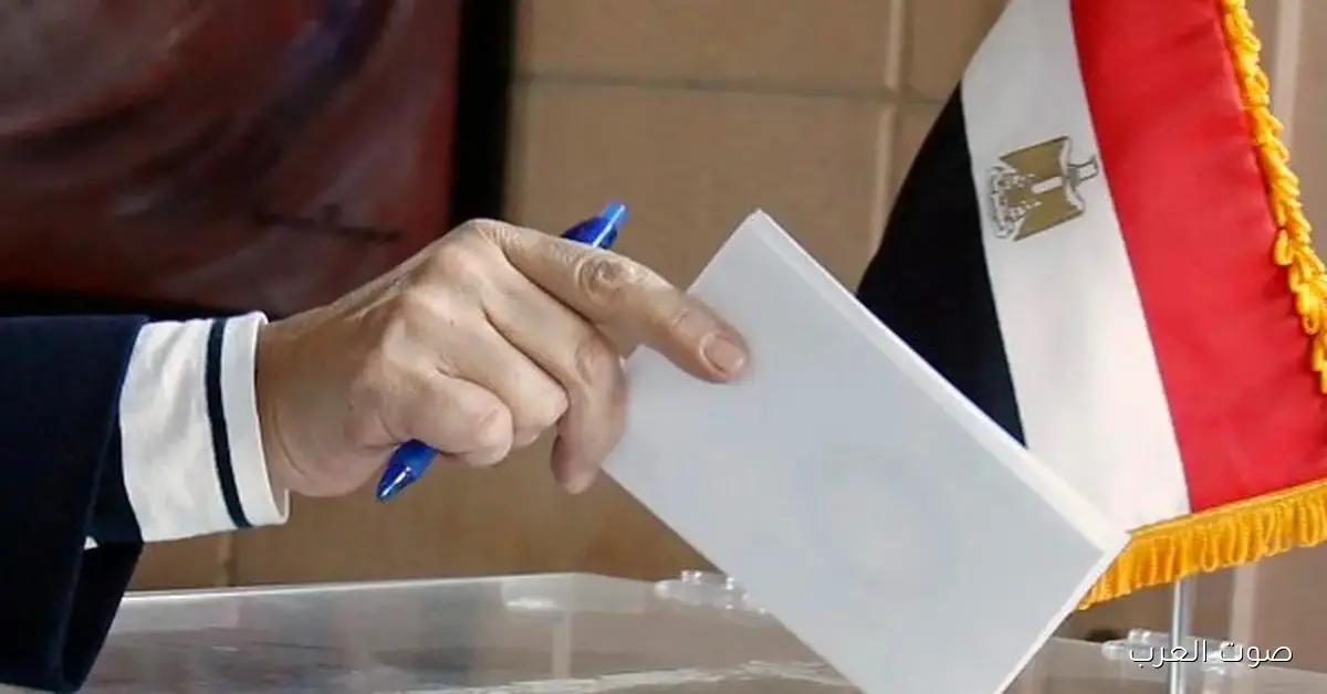 سفير مصر في الكويت: الانتخابات ماشية بسهولة من الصبح