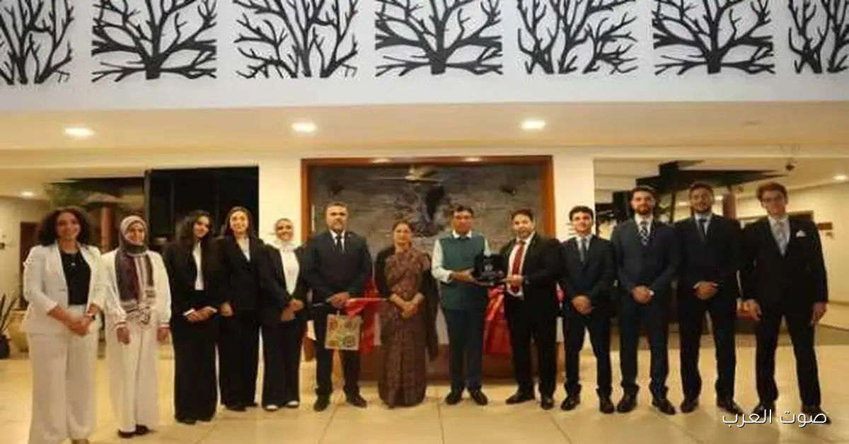 شباب مصر يقابلوا وزير الرياضة الهندي في فادودارا