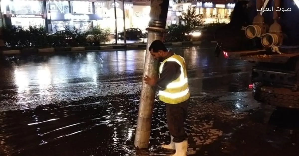 شركة الصرف الصحي في القاهرة تكمل شغلها مع مياه الأمطار بعد رفع حالة الاستعداد للقصوى