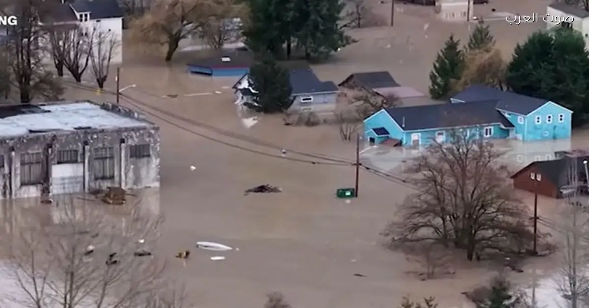 فيضانات غير مسبوقة في واشنطن.. المياه وصلت لأكثر من 5 متر وإجلاء عشرات الآلاف