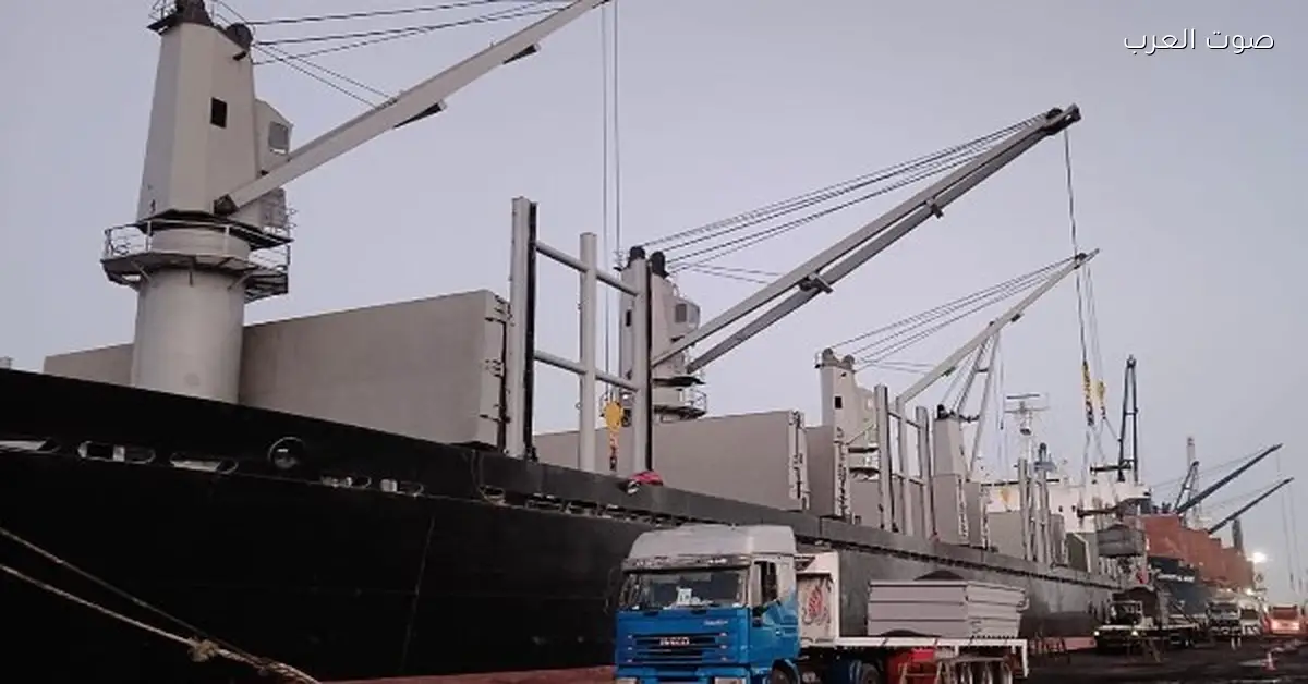 مصر تستأنف صادرات الفحم البترولي المكلسن من مصنع العين السخنة بعد توقف عامين