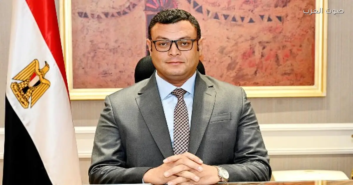 وزير الإسكان يراجع تقدم مشروعات مارينا ومدينة العلمين الجديدة